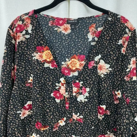 Torrid Black Floral Babydoll Top Sz.3 - Picture 5 of 14